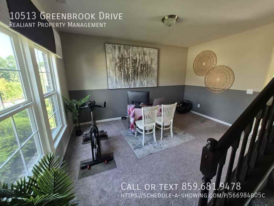 10513 Greenbrook Dr - Photo 3 of 23