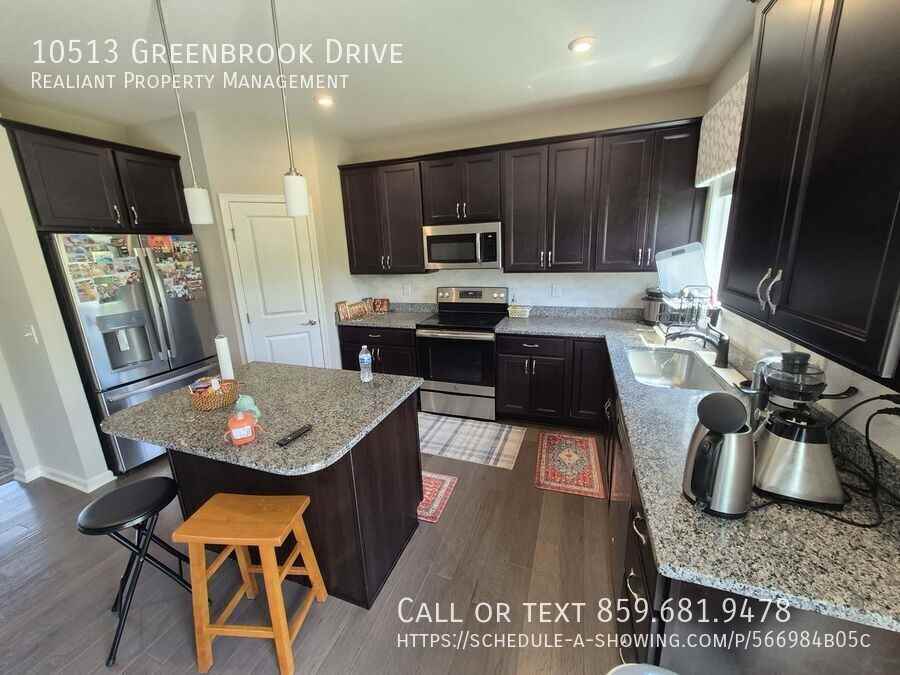 10513 Greenbrook Dr - Photo 4 of 23