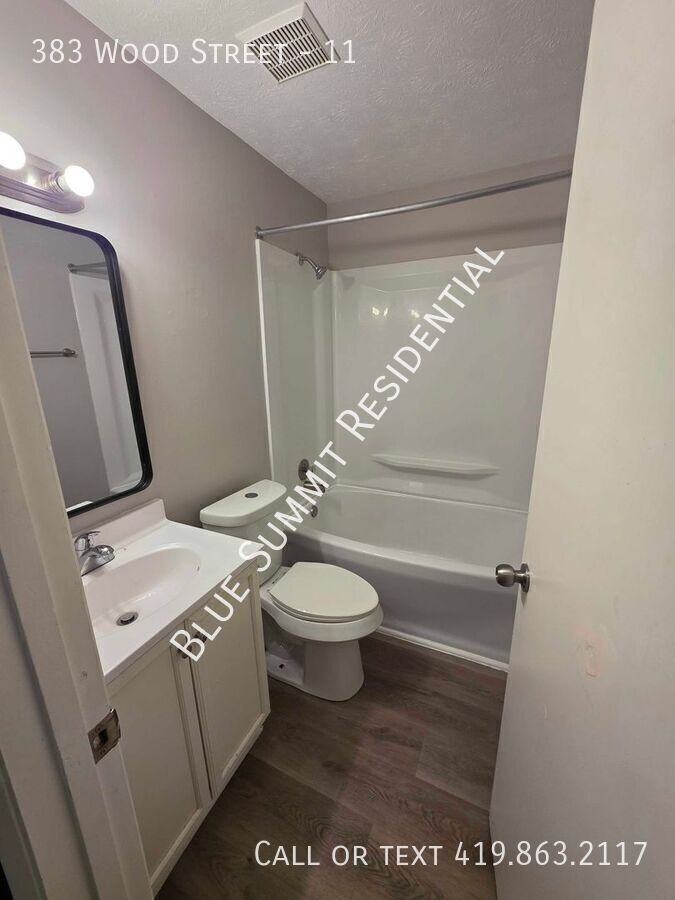 383 Wood St #11 - Photo 3 of 13