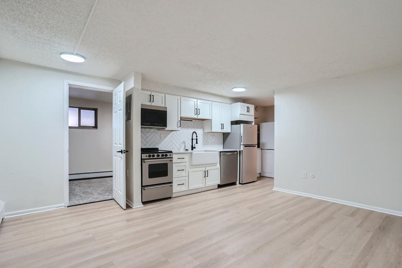 Miner Court - Photo 3 of 20