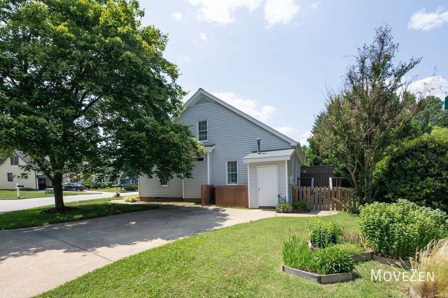 2917 Bannf Ct - Photo 7 of 20