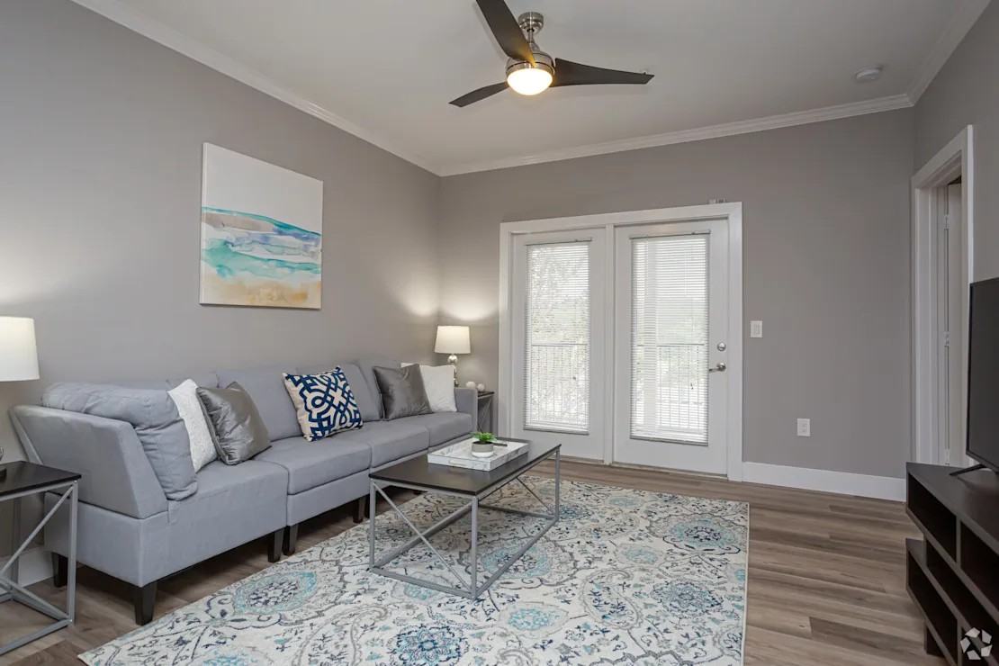 3606 Kaliste Saloom Rd #32 - Photo 4 of 10