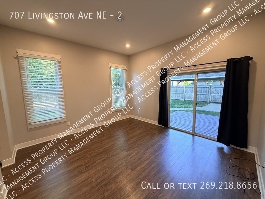 707 Livingston Ave Ne #2 - Photo 5 of 38