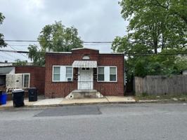 featured image of 1936 Walnut St #4
