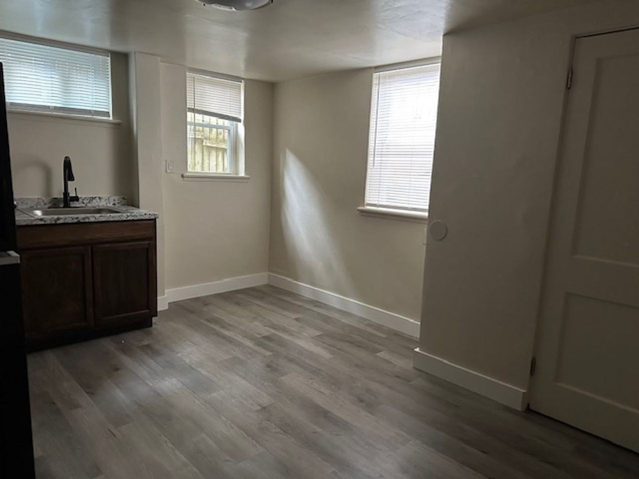 1936 Walnut St #4 - Photo 3 of 5