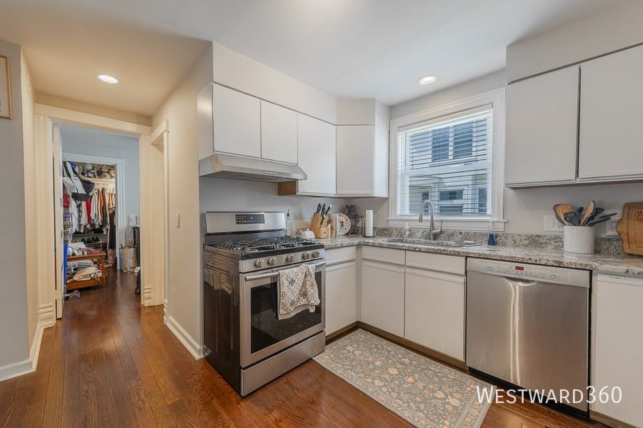 25 6th Ave #1 - Photo 7 of 11