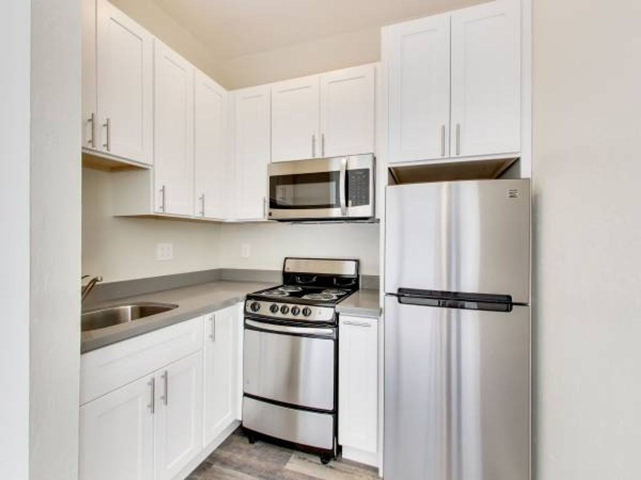 2228 Union St #207