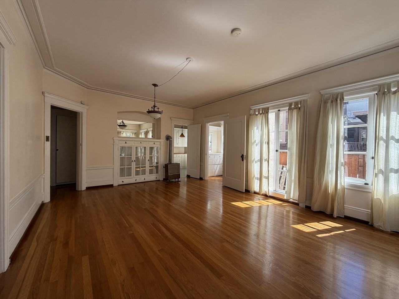 2726 Dwight Way - Photo 5 of 20