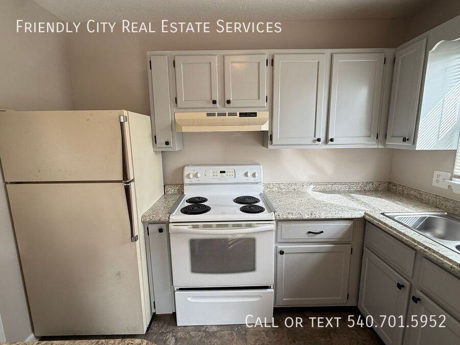 811 Vine St - Photo 4 of 17
