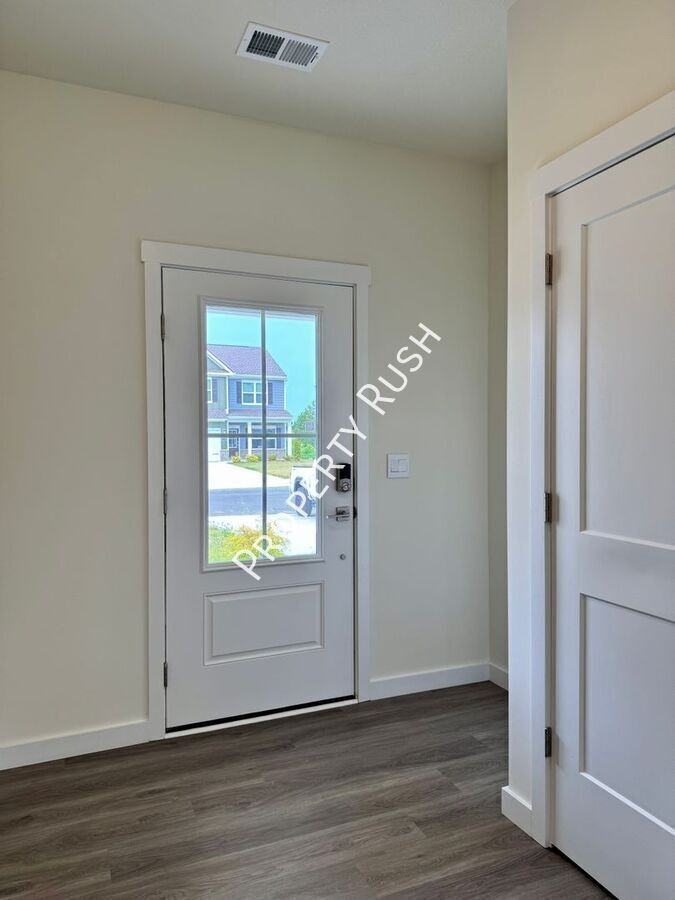 7535 Bendire Loop - Photo 7 of 47