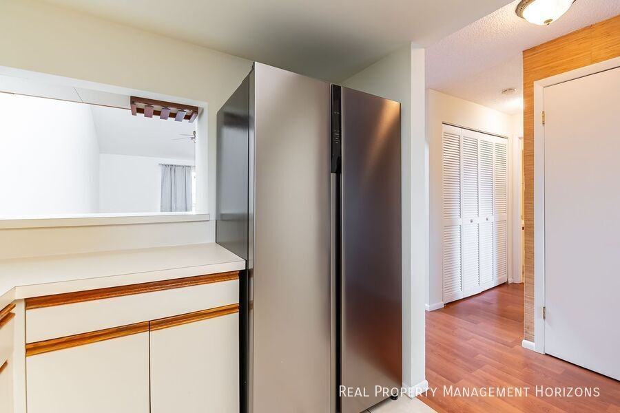 251 Fenwick Dr #14 - Photo 6 of 26