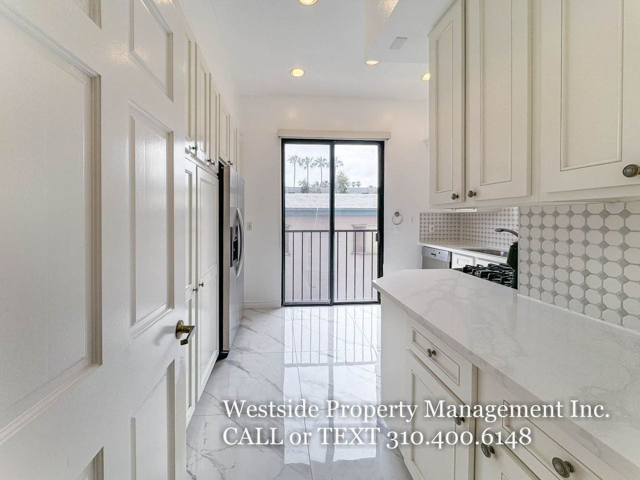 911 5th St #202 - Photo 7 of 23