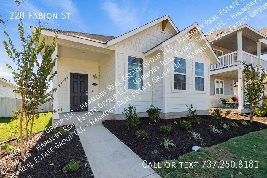 220 Fabion St - Photo 4 of 33
