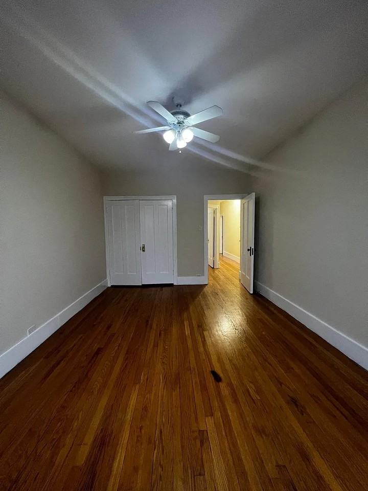 4306 W Shakespeare Ave #3 - Photo 2 of 8