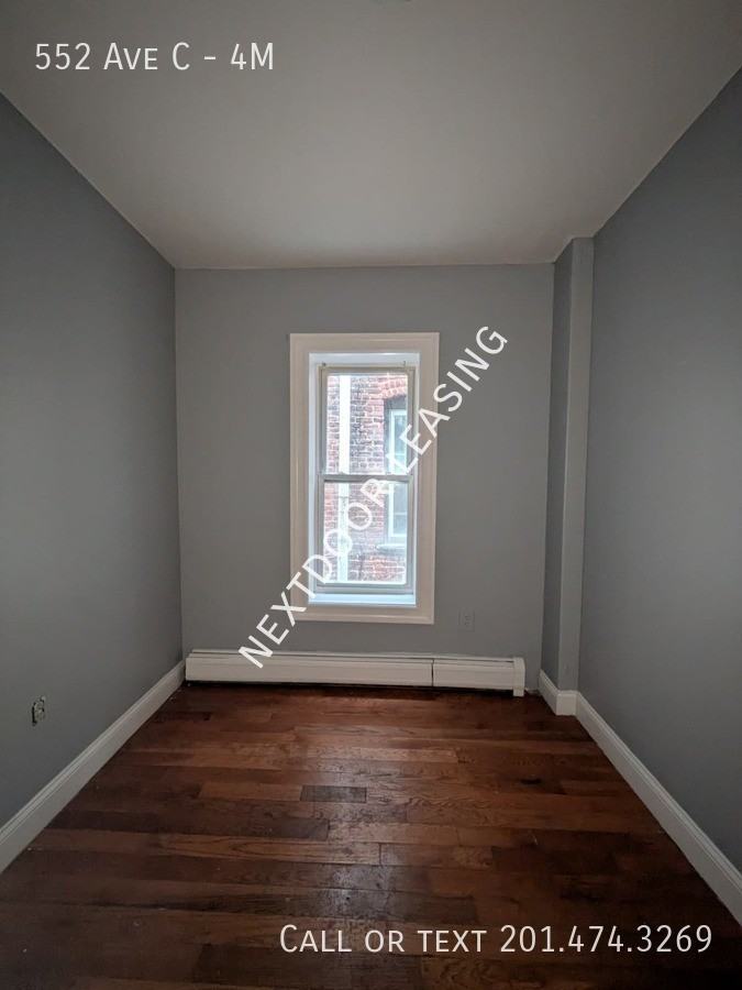 552 Avenue C #4M - Photo 7 of 8