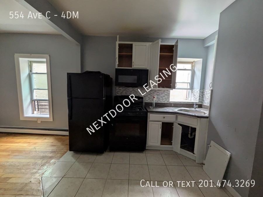 554 Avenue C #4DM - Photo 2 of 7