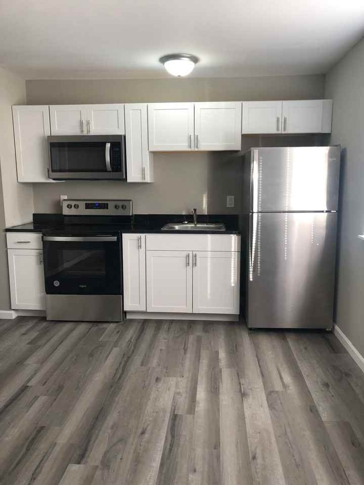741 Boone St #C - Photo 2 of 30