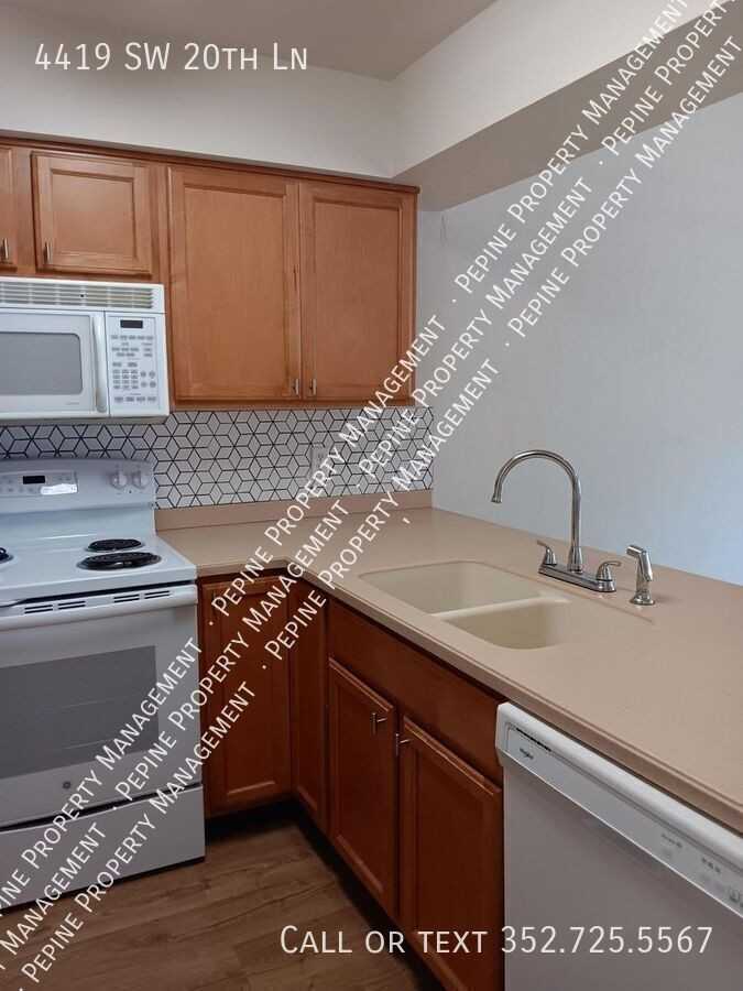 4419 Sw 20th Ln - Photo 7 of 30