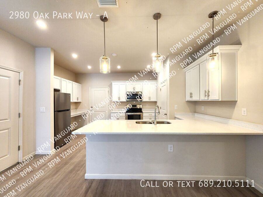 2980 Oak Park Way #A - Photo 2 of 19
