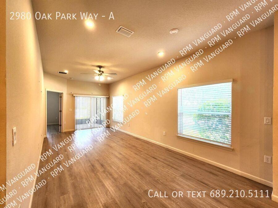 2980 Oak Park Way #A - Photo 7 of 19
