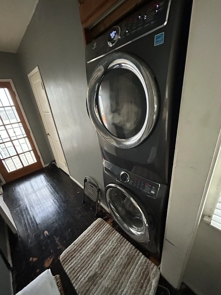 3741 6th Ave - Photo 4 of 39