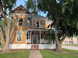 featured image of 130 N Franklin St Apt 2 #Apt 2