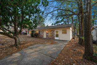 3013 Hazel Cir - Photo 1 of 1