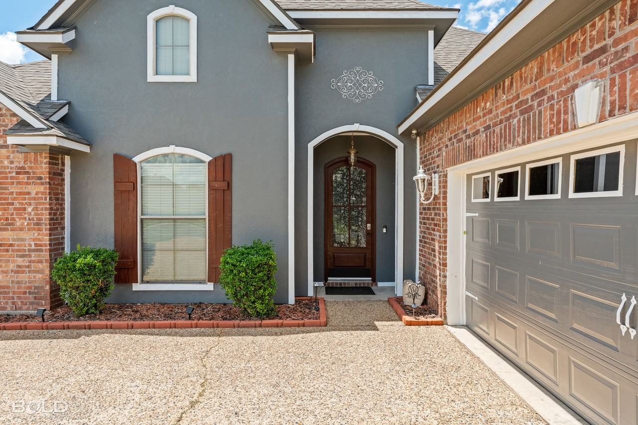 410 Half Moon Ln - Photo 6 of 33