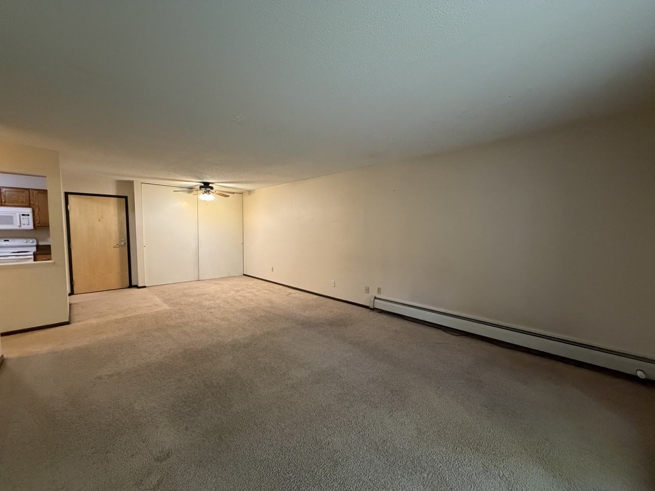 1700 Four Oaks Rd #124 - Photo 5 of 19