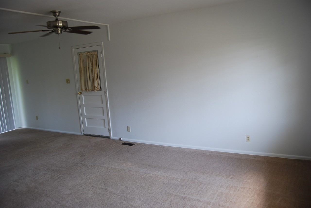 7712 Colony Ln - Photo 2 of 19