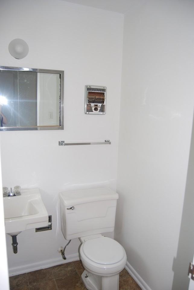 7712 Colony Ln - Photo 3 of 19
