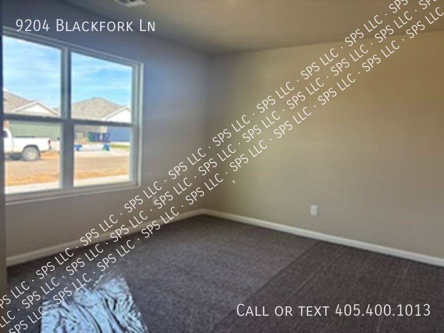 9204 Blackfork Ln - Photo 3 of 16