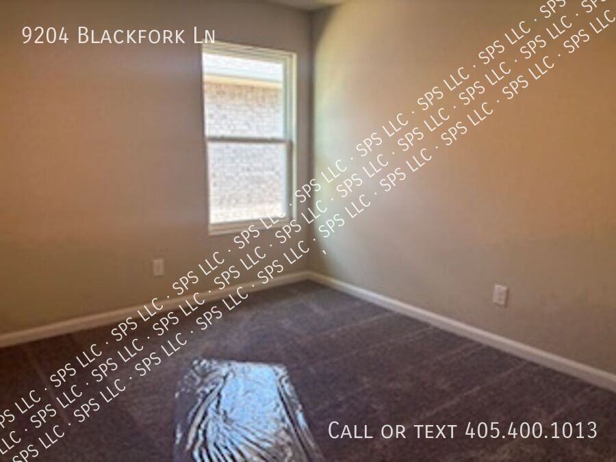 9204 Blackfork Ln - Photo 4 of 16