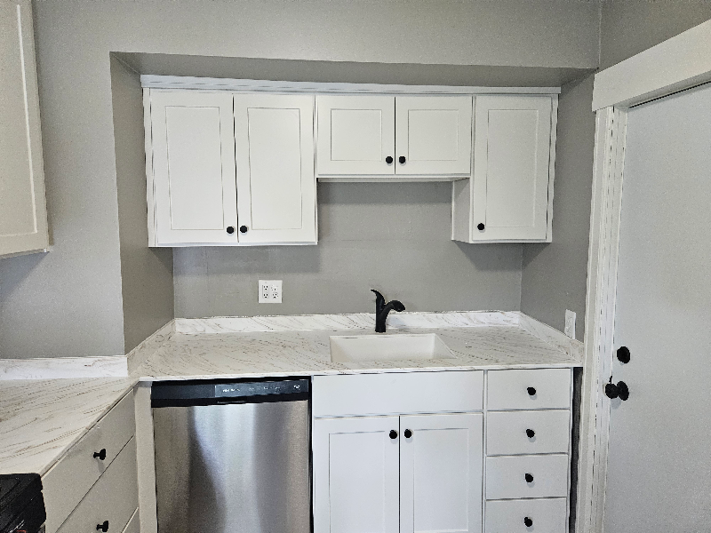 1229 Spring St - Photo 7 of 19