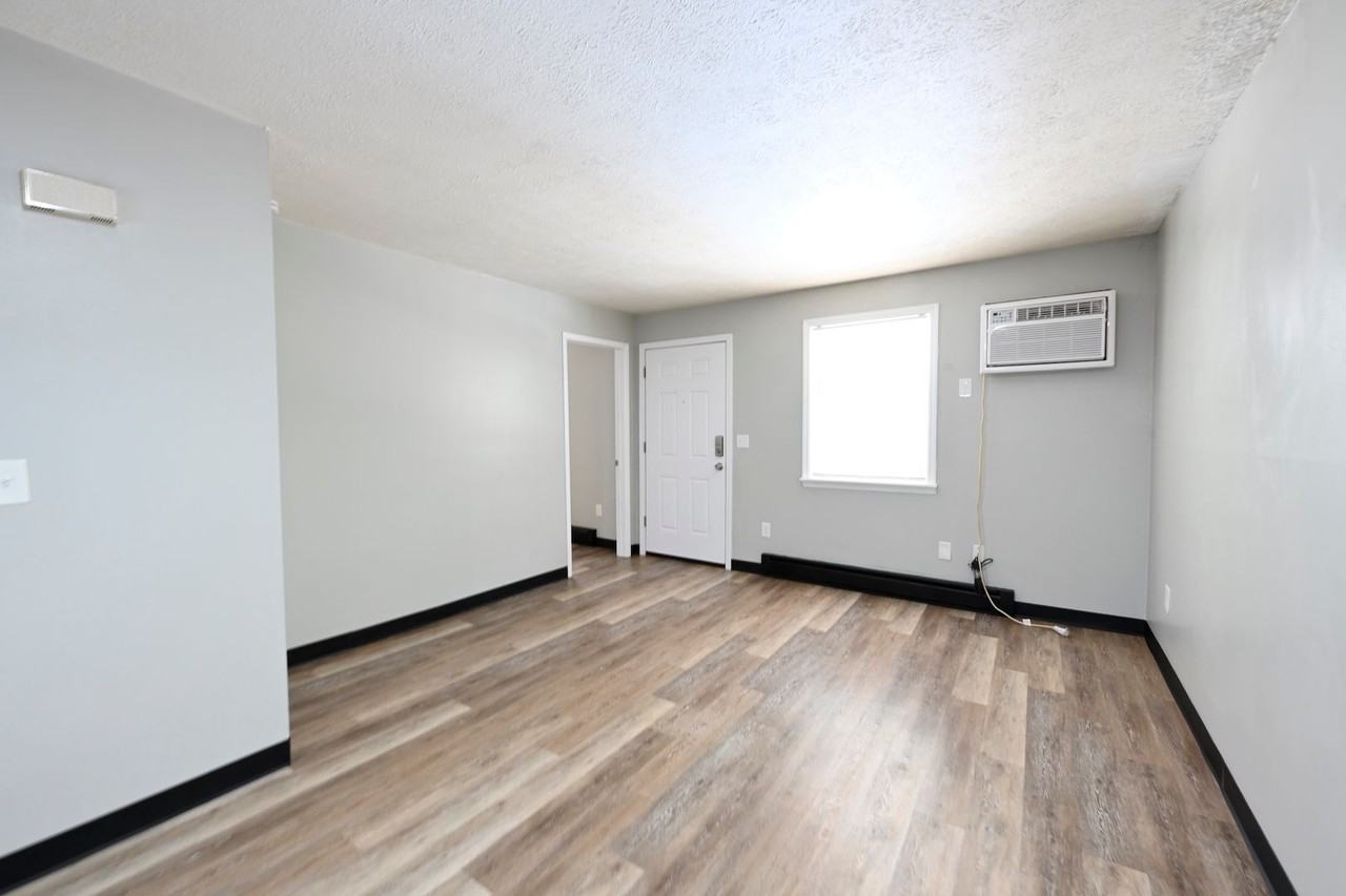 26 Sunnyslope Dr #26O - Photo 3 of 13
