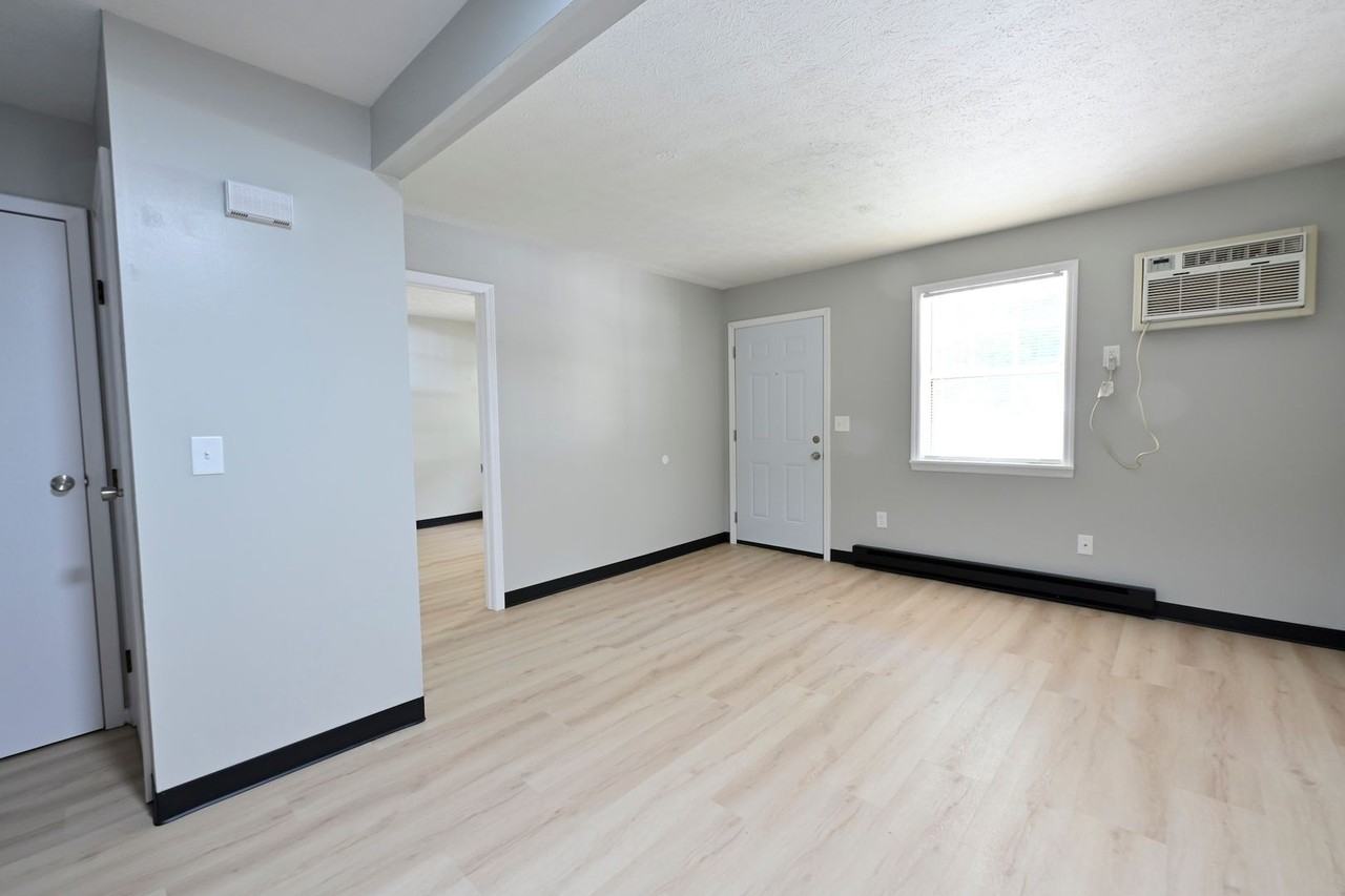 26 Sunnyslope Dr #26K - Photo 4 of 13