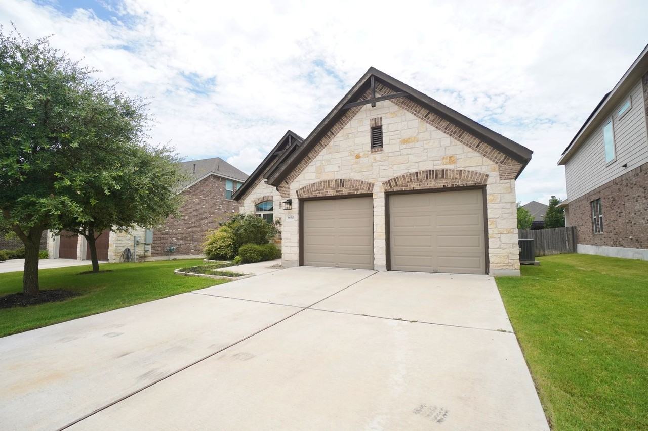 6650 Verona Pl - Photo 2 of 39