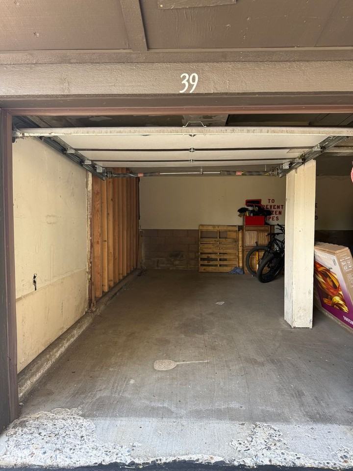 1629 Majestic Pines Dr - Photo 3 of 20