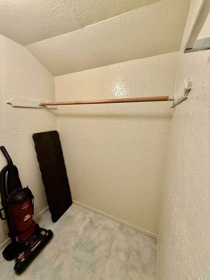 1629 Majestic Pines Dr - Photo 6 of 20