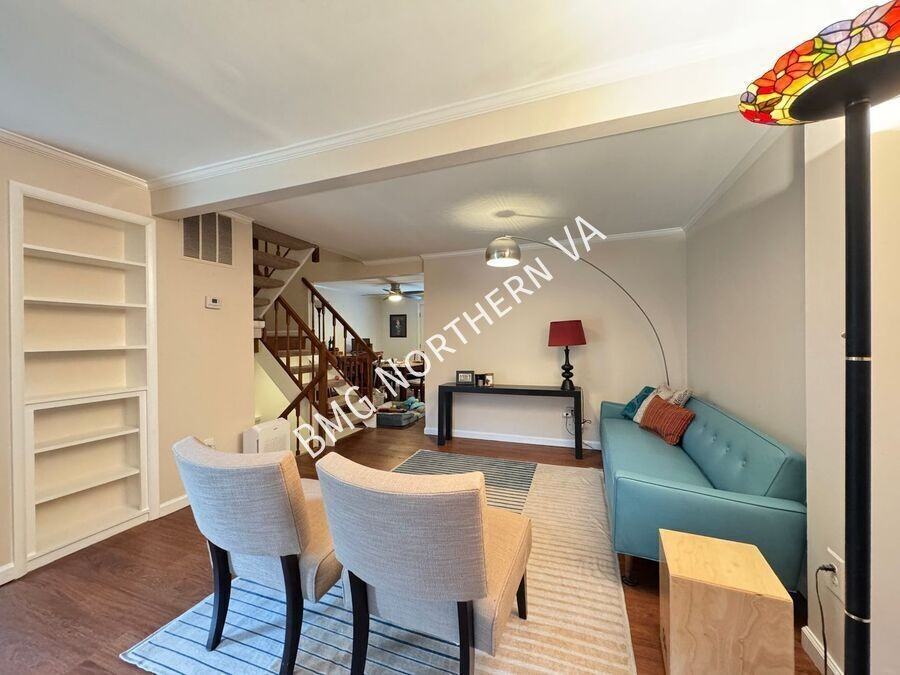 2816 Raymond Ct - Photo 4 of 33