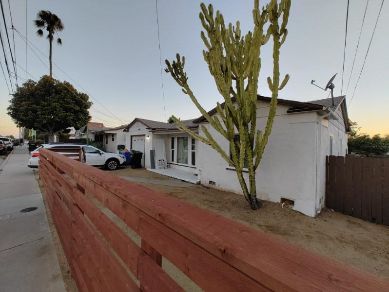 4848 70th St - Photo 2 of 10