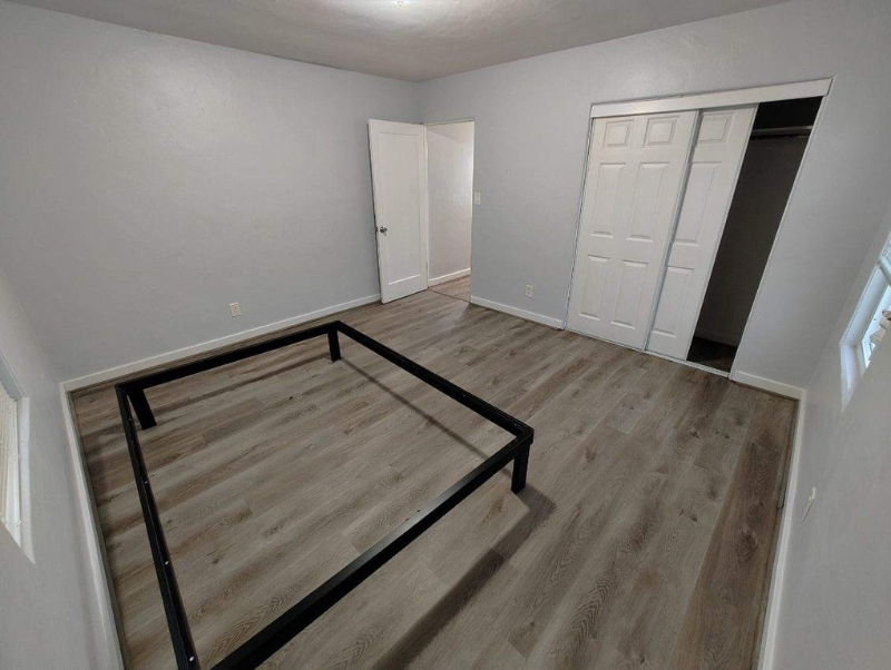 4848 70th St - Photo 6 of 10