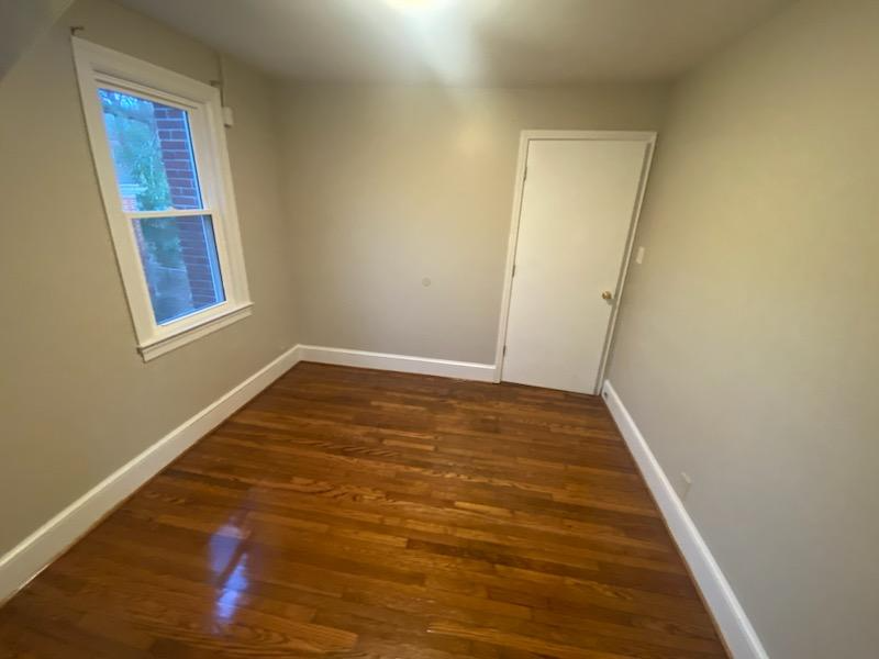 843 Hundley St #B - Photo 7 of 11