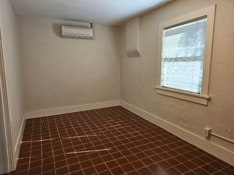 37 E University Blvd - Photo 3 of 12