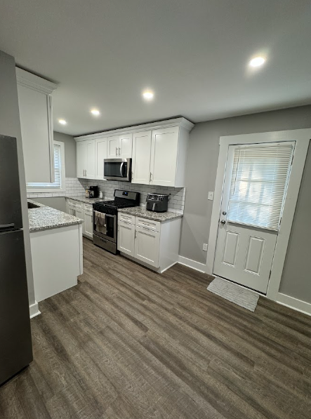 662 Forest Ave #662 - Photo 4 of 11