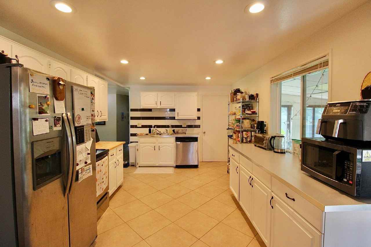1405 Abilene Dr - Photo 3 of 25