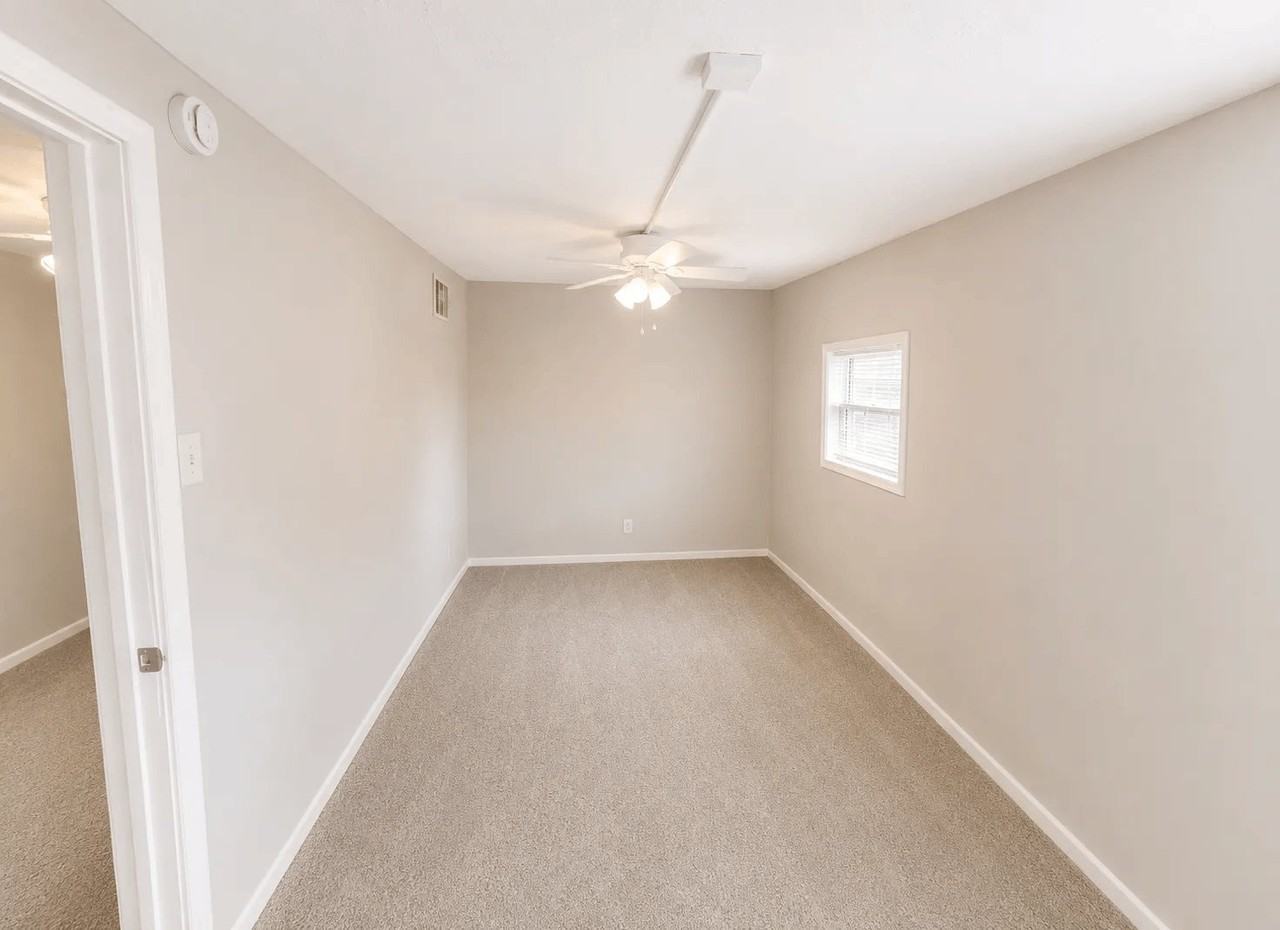 2415 W Vermijo Ave - Photo 5 of 5