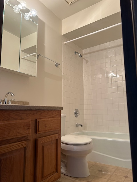 17700 School St #2E - Photo 5 of 8