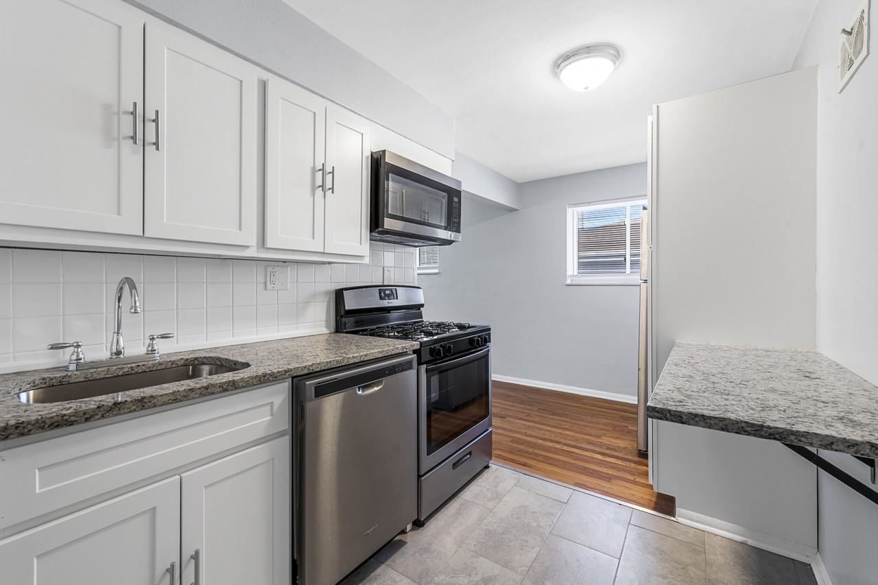 7608 Big Bend Blvd #A - Photo 5 of 14