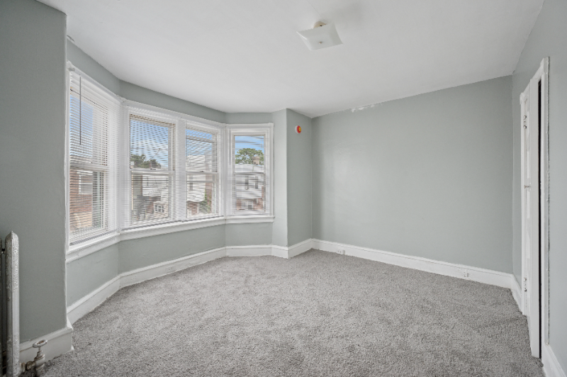 228 N Edgewood St - Photo 6 of 15